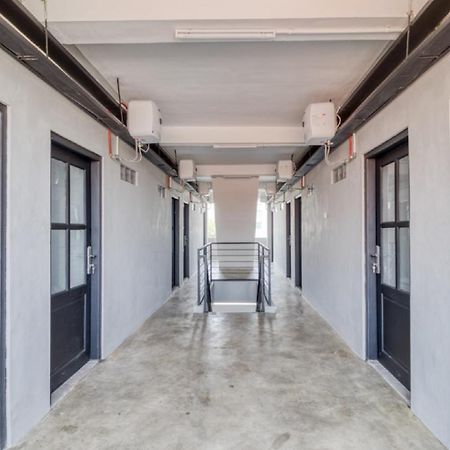 Reddoorz Syariah Near Galeria Mall Jogjacarta Exterior foto
