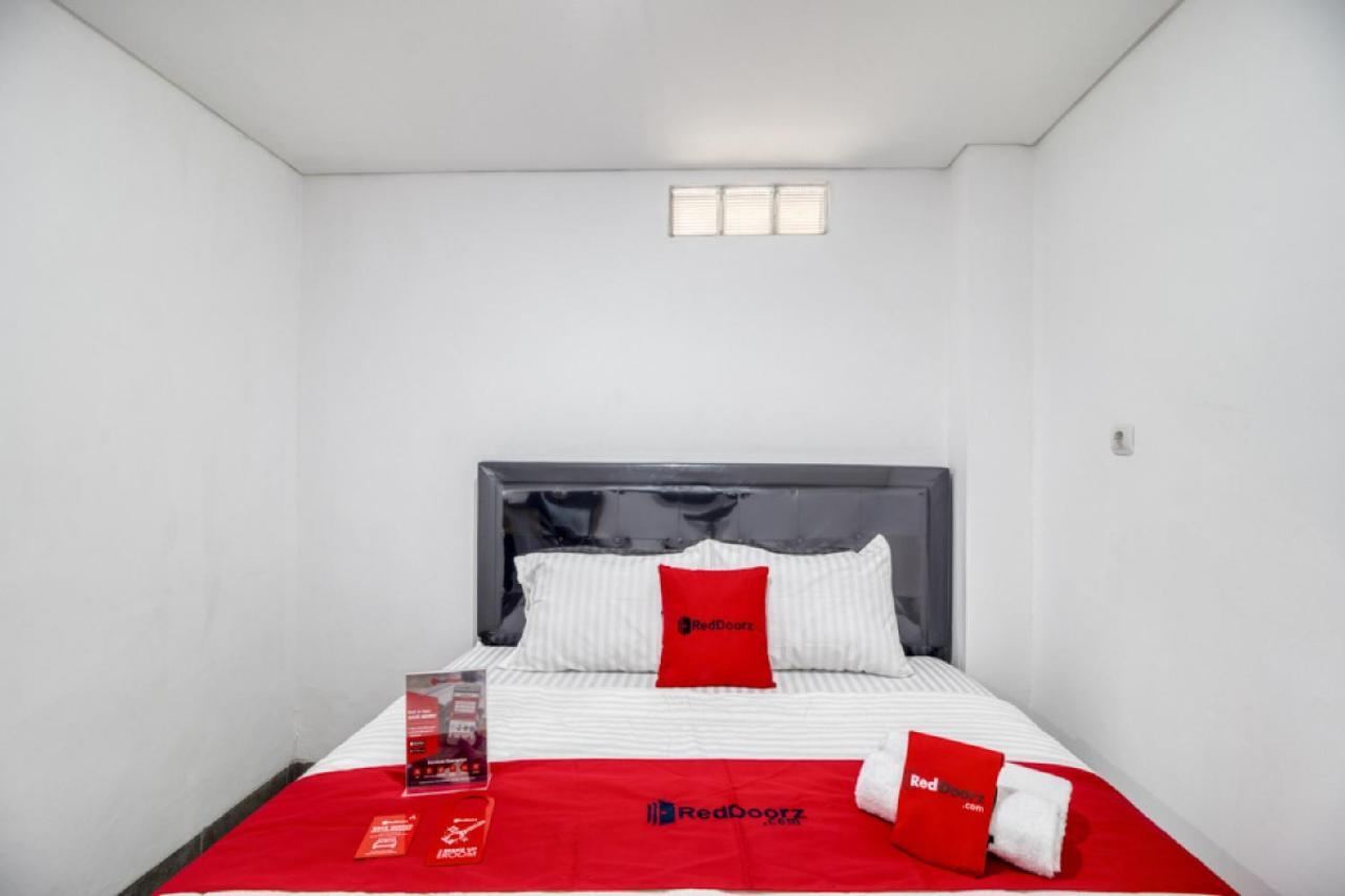 Reddoorz Syariah Near Galeria Mall Jogjacarta Exterior foto
