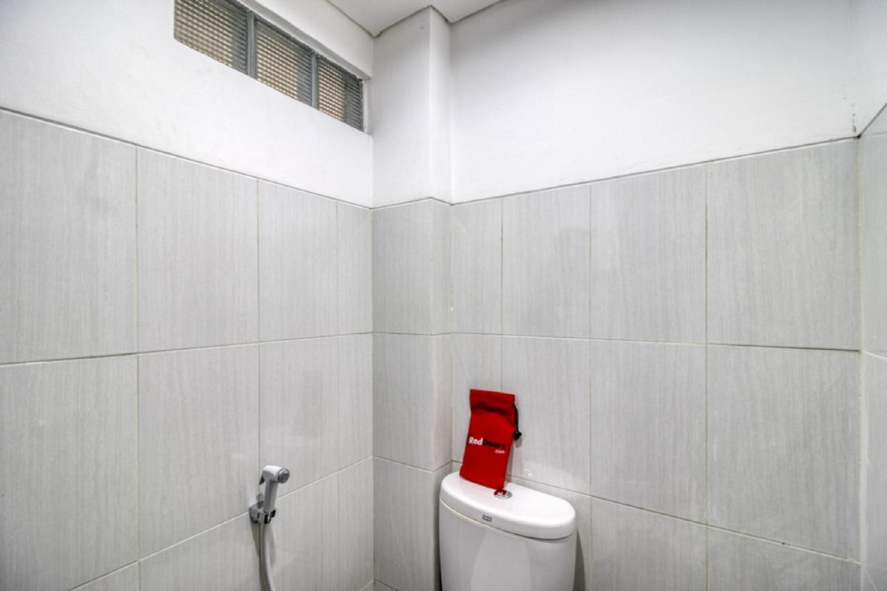 Reddoorz Syariah Near Galeria Mall Jogjacarta Exterior foto